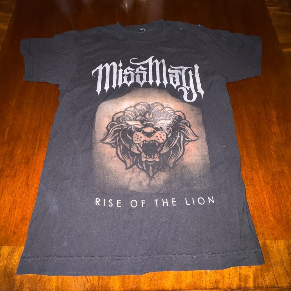 Miss May I Rise Of The Lion 2014 Tour Band Tee Black Medium
